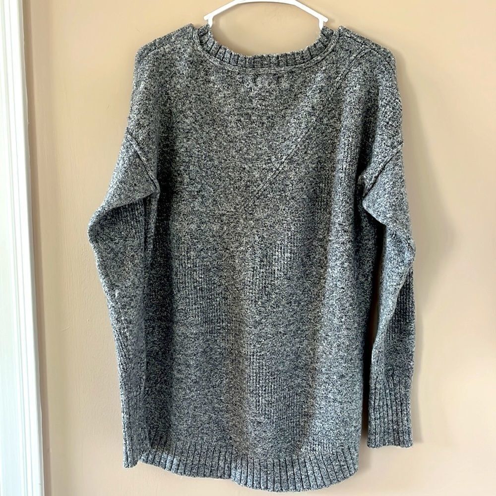 Womens’ Calvin Klein Sweater Size  L - Picture 4 of 5